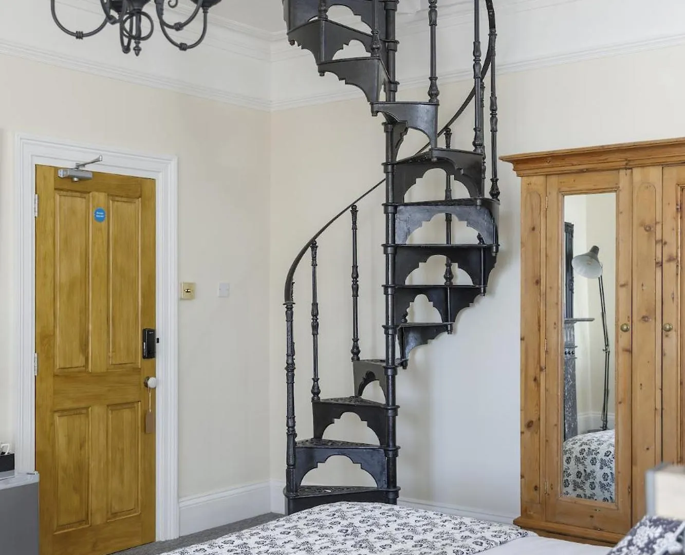 Finest Retreats - Pittodrie Guest House - Apartment 6 Brighton